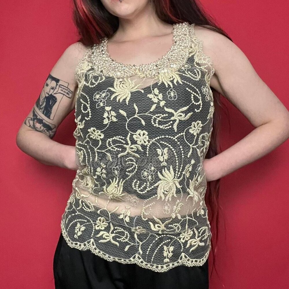 Moulinette soeurs / Full nude off white shimmer lace tank with beaded collar 🤍‍